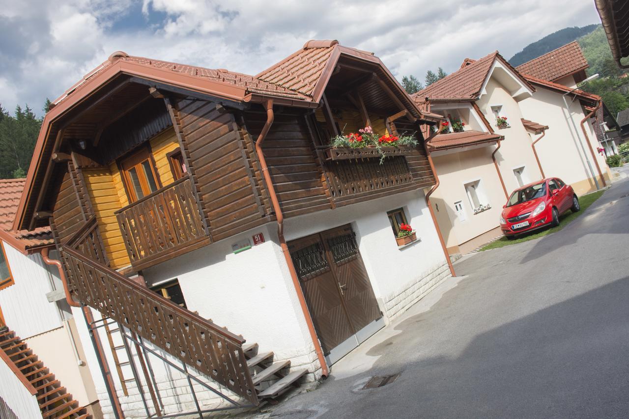 Apartments Sobe Jurcek Luče Buitenkant foto